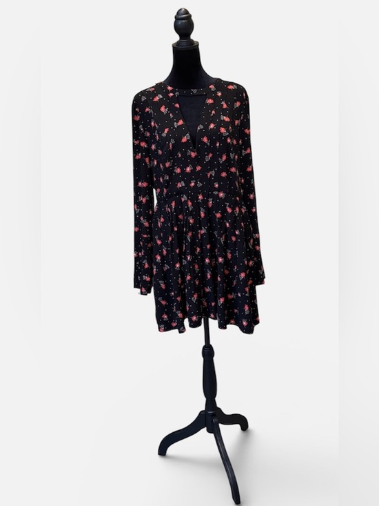 Free People Dresses & Skirts - Free People Black Floral Long Sleeve Tunic or Mini Dress